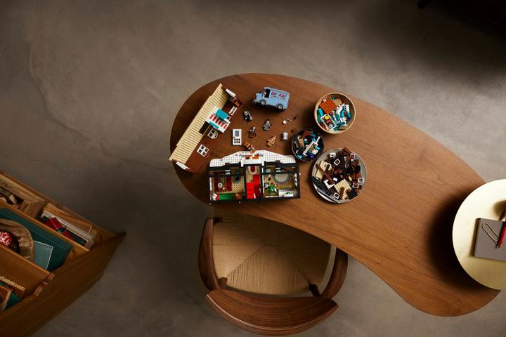 Immagine prodotto LEGO Home Alone (21330, LEGO Ideas, Set LEGO rari)