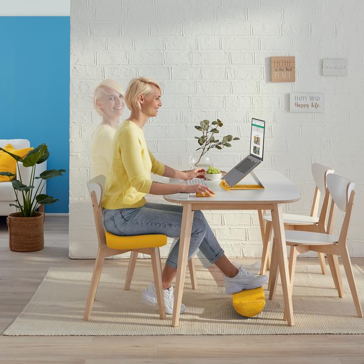 Actual product image Leitz Ergo Cosy footrest (26 x 14 x 40.5 cm)
