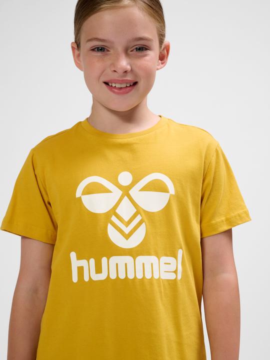 Actual product image hummel hmlTRES T-SHIRT S/S (104)