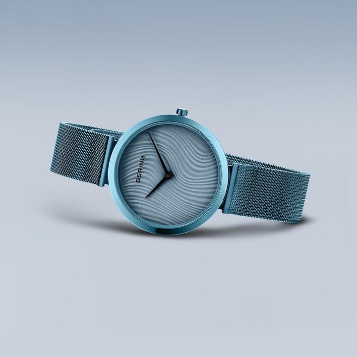Actual product image Bering Classic (Analogue wristwatch, 32 mm)