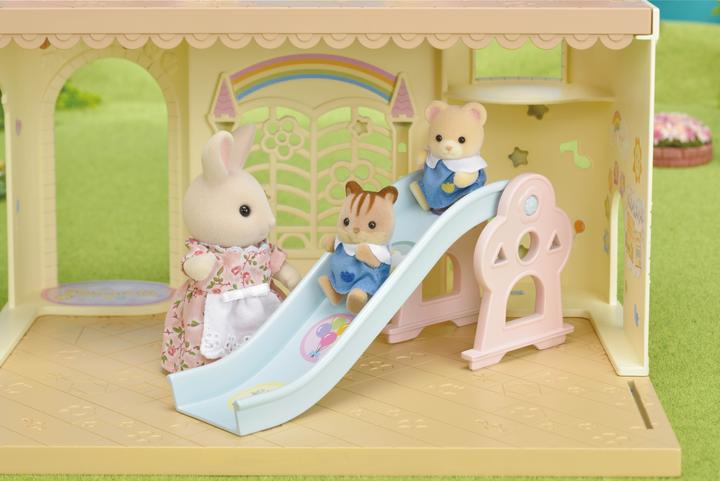 Actual product image Sylvanian Families Castle kindergarten