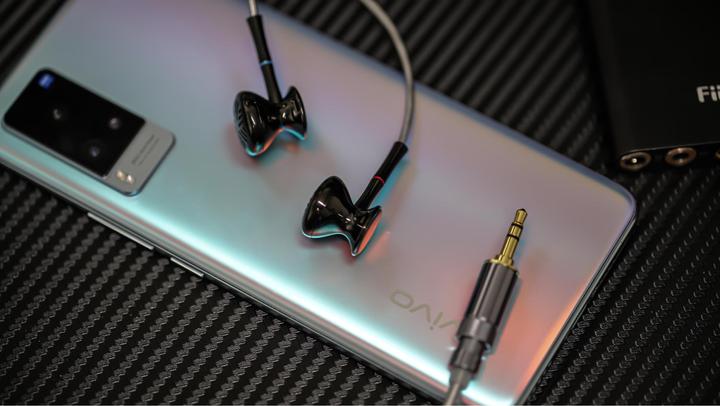 Actual product image FiiO FF3 (No noise cancelling, 0 h, Cable)