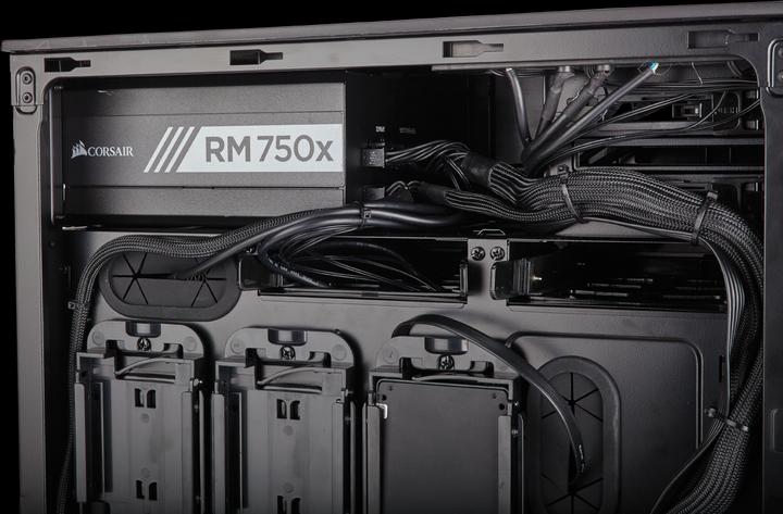 Produktbild Corsair Carbide Clear 600C (ATX, mATX, Mini-ITX, E-ATX)