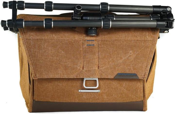 Immagine prodotto Peak Design Messenger Everyday 15" Heritage Tan (Borsa a tracolla per fotocamera)