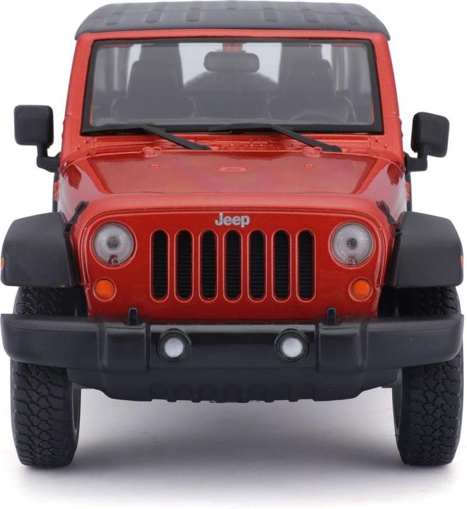 Actual product image Maisto Jeep Wrangler Unlimited 2015 1/24 orange