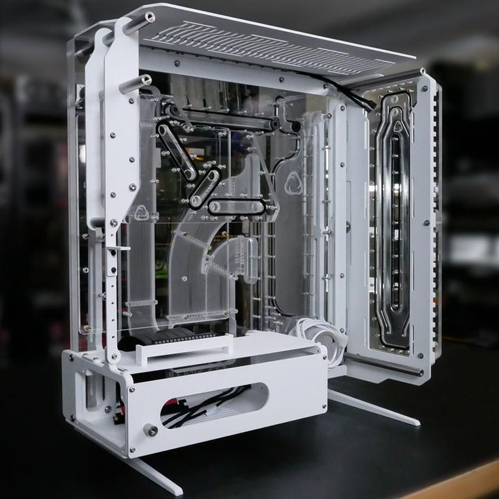 Actual product image Singularity Computers Spectre 2.0 Elite Kit Side Distro Plate
