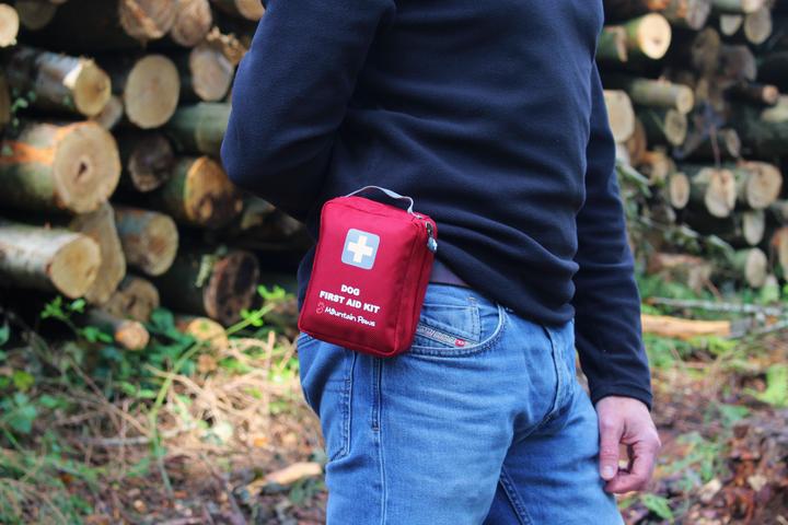 Produktbild Mountain Paws Dog First Aid Kit (Hund)