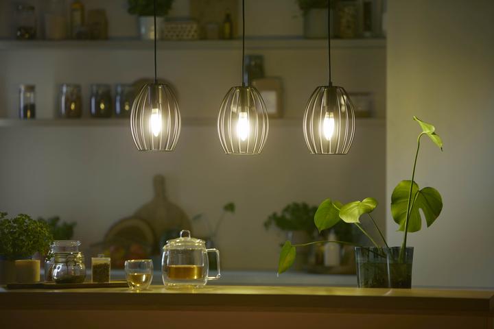 Produktbild Philips LED Classic (E14, 2.30 W, 485 lm, 1 x, A)