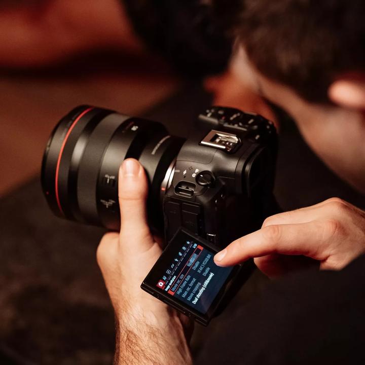 Immagine prodotto Canon EOS R5 Marchio II (45 Mpx, Full frame / FX)