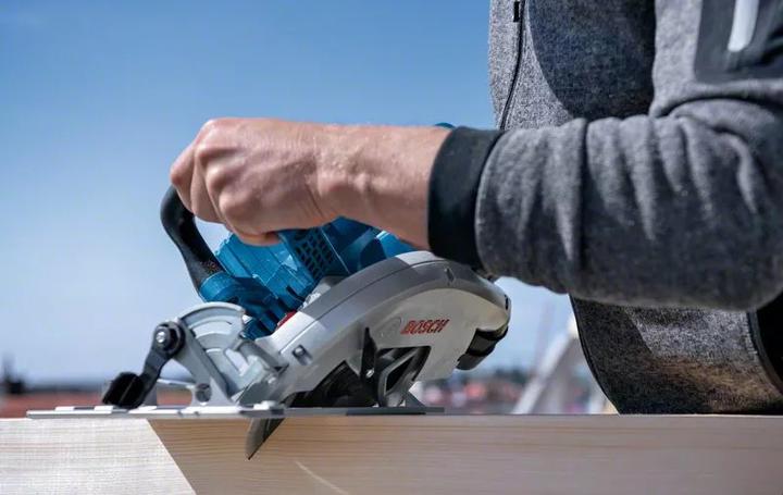 Produktbild Bosch Professional GKS 18V-70 L (2xPC5.5Ah. L)