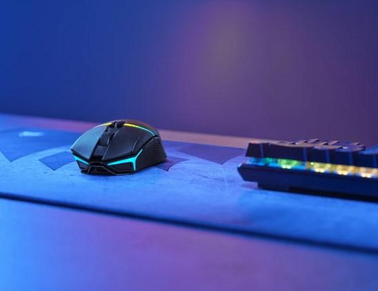 Produktbild Corsair Nightsabre (Kabelgebunden, Kabellos)