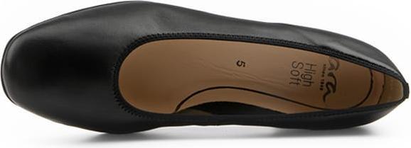 Actual product image Ara Pumps (41)