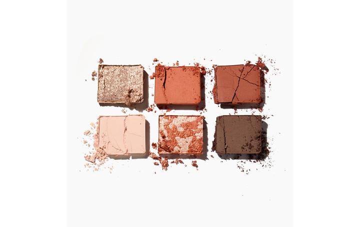 Actual product image Catrice Tiny Treasures Eyeshadow Palette (030 Everyday Essentials)