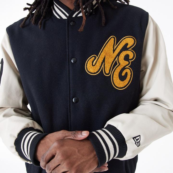 Produktbild New Era Varsity College Jacke - BRAND PATCHES - XXL (XXL)