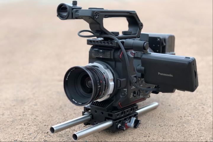 Produktbild Wooden Camera PL Mount Modification Kit with Installation Service (Panasonic EVA1)