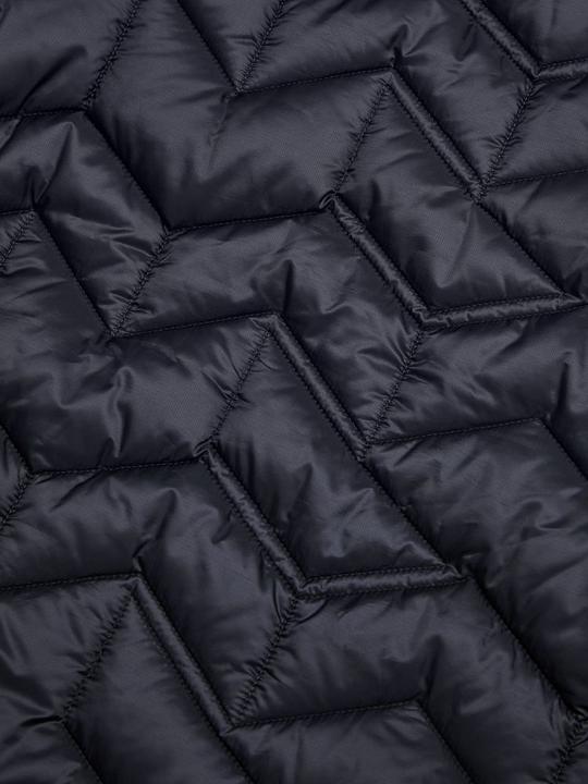 Actual product image Peak Performance Elevate Liner Hood (L)