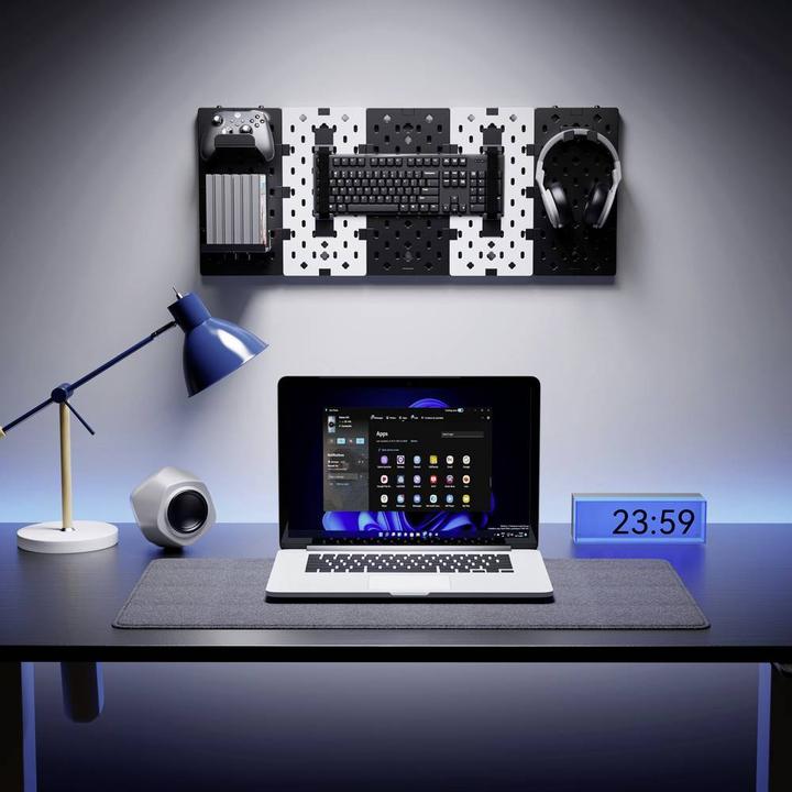 Actual product image Renkforce RF-WMGP-100 Game controller / headset wall mount