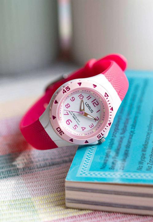 Actual product image Lorus Junior (Analogue wristwatch, 30 mm)