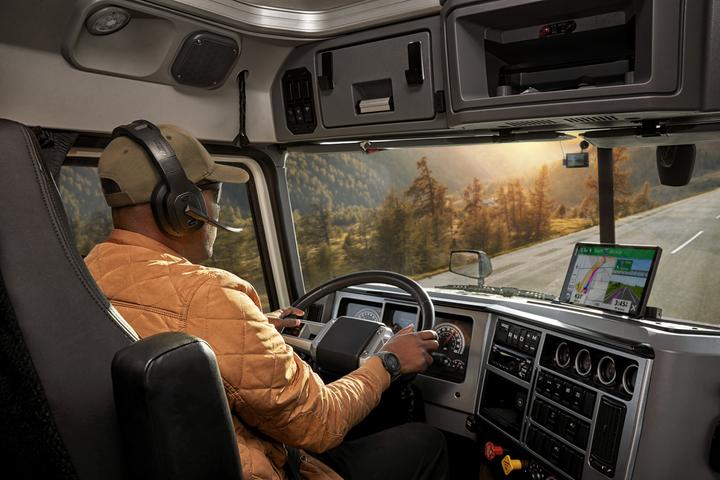 Produktbild Garmin Dezl LGV1010 EU (10")