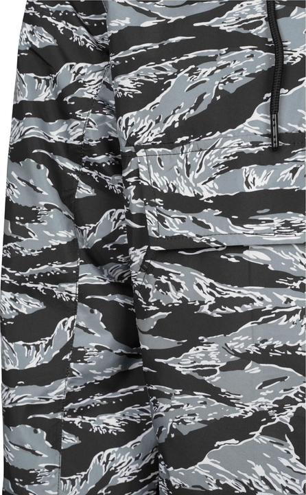 Produktbild Urban Classics Tiger Camo Pull Over (L)