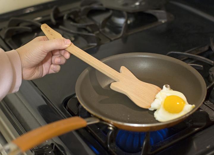 Immagine prodotto Kikkerland Guitar Spatula