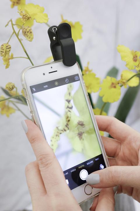 Actual product image Kikkerland Phone Lens Kit