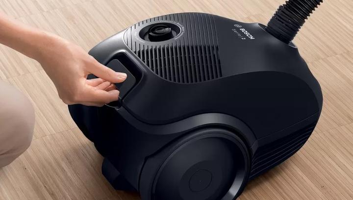 Actual product image Bosch Hausgeräte Serie 2 BGBS2LB1