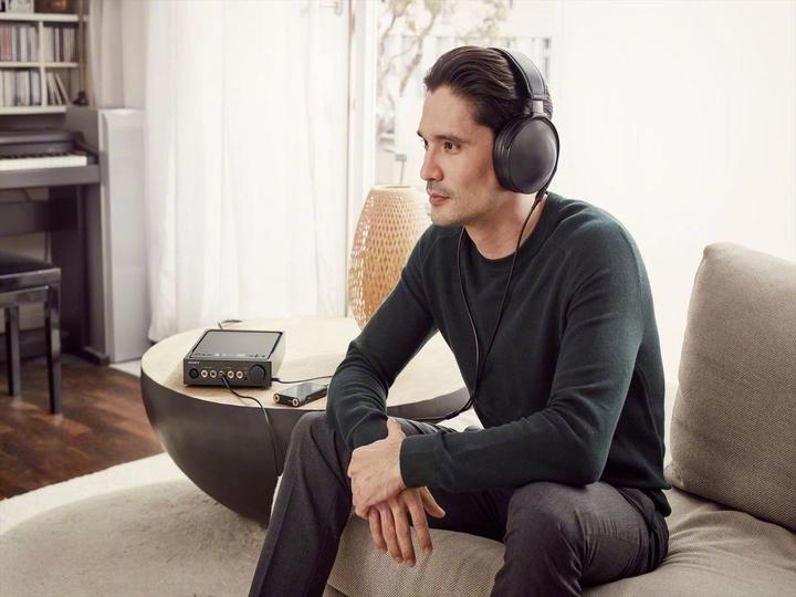 Immagine prodotto Sony Serie MDR-Z1R Signature (Nessuna soppressione del rumore, Cablato)