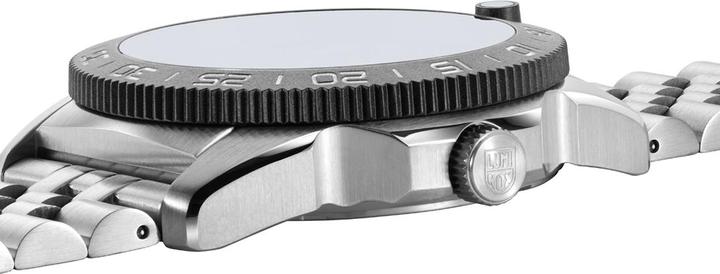 Actual product image Luminox PACIFIC DIVER 3120M SERIES (Diving watch, 39 mm)