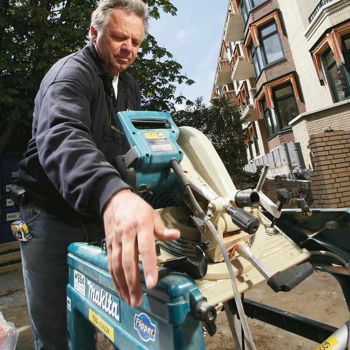 Actual product image Makita LF1000