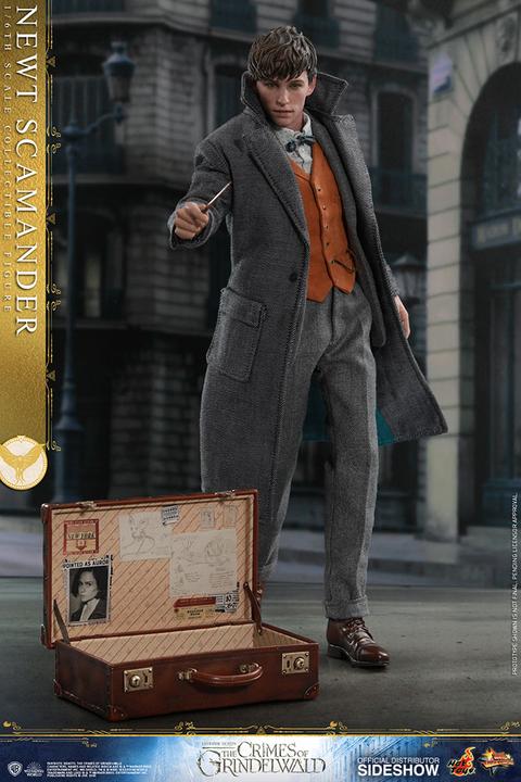 Produktbild Hot Toys Phantastische Tierwesen 2 “Newt Scamander” 1/6 Scale Figur