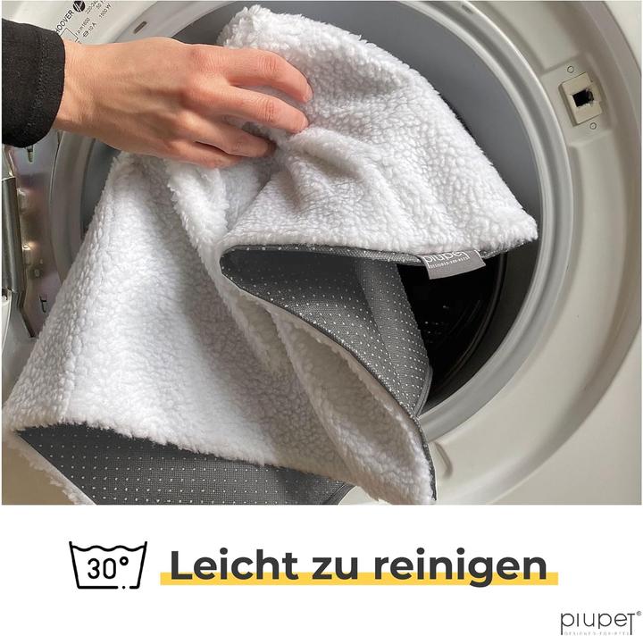 Actual product image PiuPet Self-heating dog blanket (Dog, Cat)
