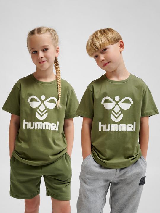 Actual product image hummel hmlTRES T-SHIRT S/S (104)