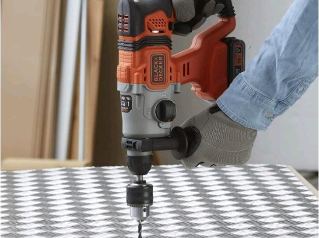 Actual product image Black & Decker BCD900BXJ (Rechargeable battery operated)