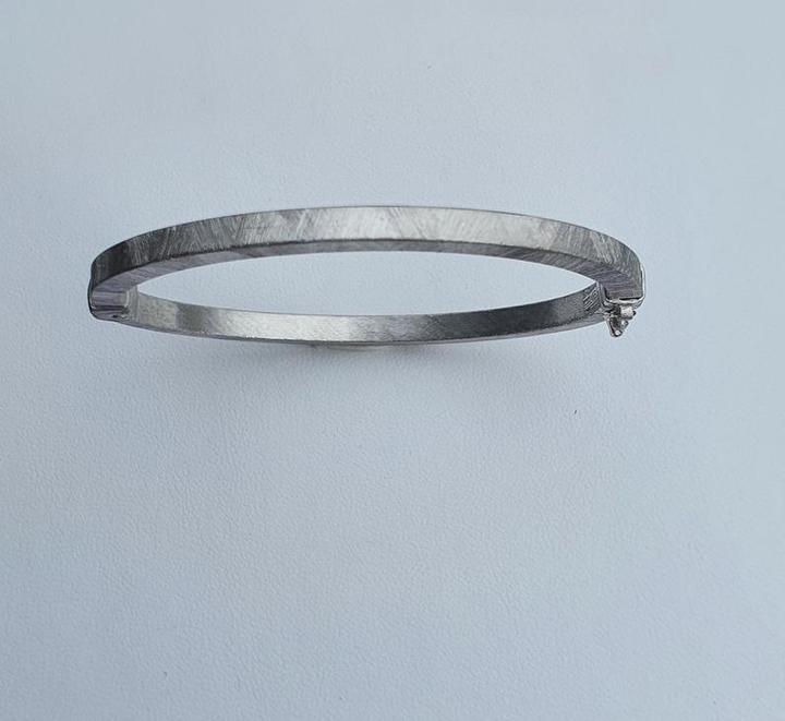 Actual product image Casa Jewelry Bangle Classic Square Silver Rhodinated (Rhodium-plated sterling silver 925)