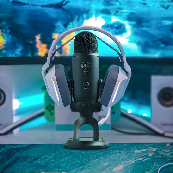 Actual product image Blue Yeti