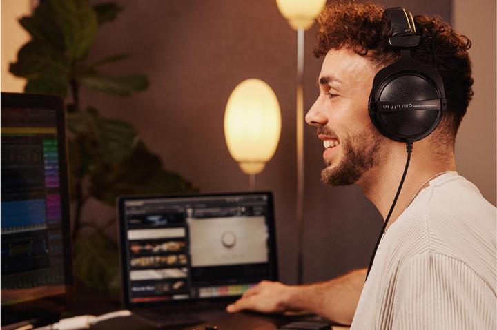 Immagine prodotto Beyerdynamic DT 770 Pro Juodas Limited Edition (Nessuna soppressione del rumore, Cablato)