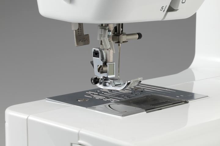 Produktbild Brother Nähmaschine HF27