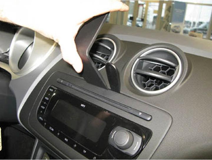Image du produit Brodit 854271 Support voiture Seat Ibiza 09-17