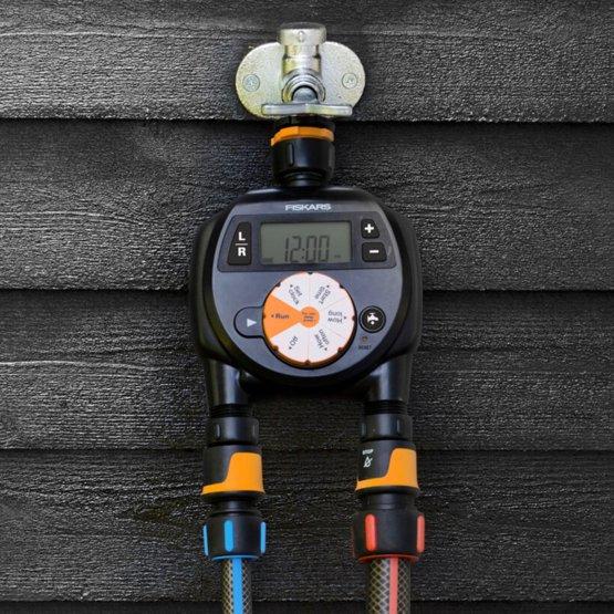 Immagine prodotto Fiskars Timer/timer con 2 uscite, Per tutte le dimensioni di rubinetto più comuni, Facile da leggere L (Timer acqua)
