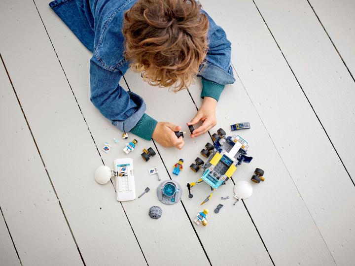 Actual product image LEGO Lunar rover (60348, LEGO City)