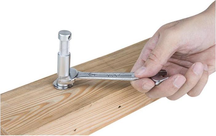 Actual product image Kupo 5/8" spigot (16mm) with wood screw (Stand holder)