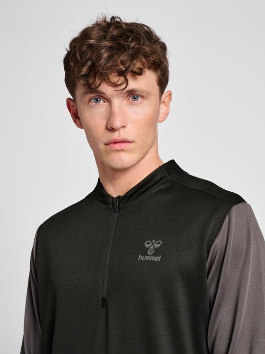 Actual product image hummel Ongrid 1/2 Zip Poly Sweat (S)