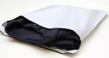 Produktbild Neutralware Versandtaschen 325x400mm PCR coex schwarz/weiss 500 St./Pack. (500 x)