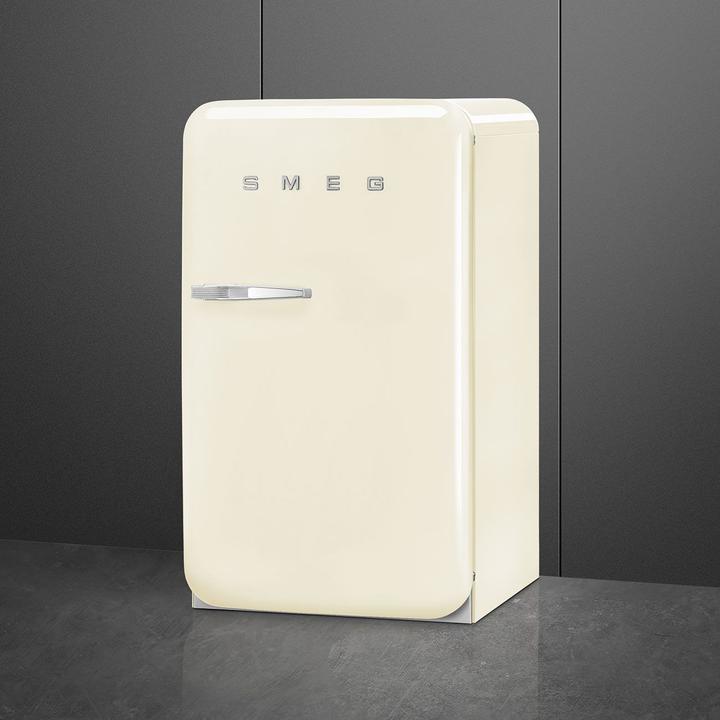 Produktbild Smeg Retro Style FAB10RCR6 (122 l)