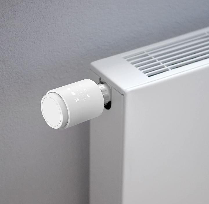 Actual product image Revolt Set of 3 programmable radiator thermostats