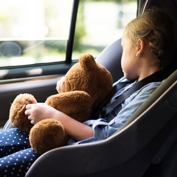 Produktbild FableKids Autokindersitz (Kindersitz, ECE R129/i-Size Norm)