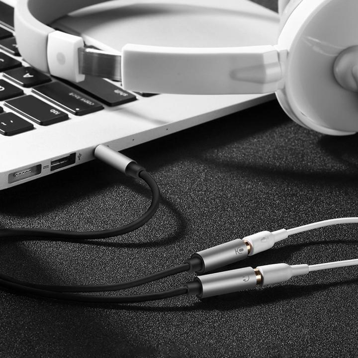 Actual product image Ugreen Headset Splitter (0.15 m, 3.5mm jack (AUX))
