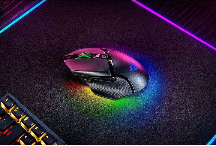 Actual product image Razer Basilisk V3 Pro (Wireless, Cable)