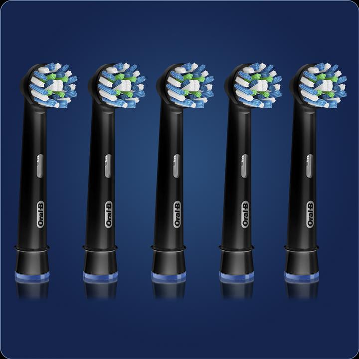 Produktbild Oral-B CrossAction (5 x)